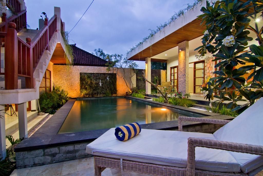 Maha Residence Guest House Jimbaran  Exterior photo