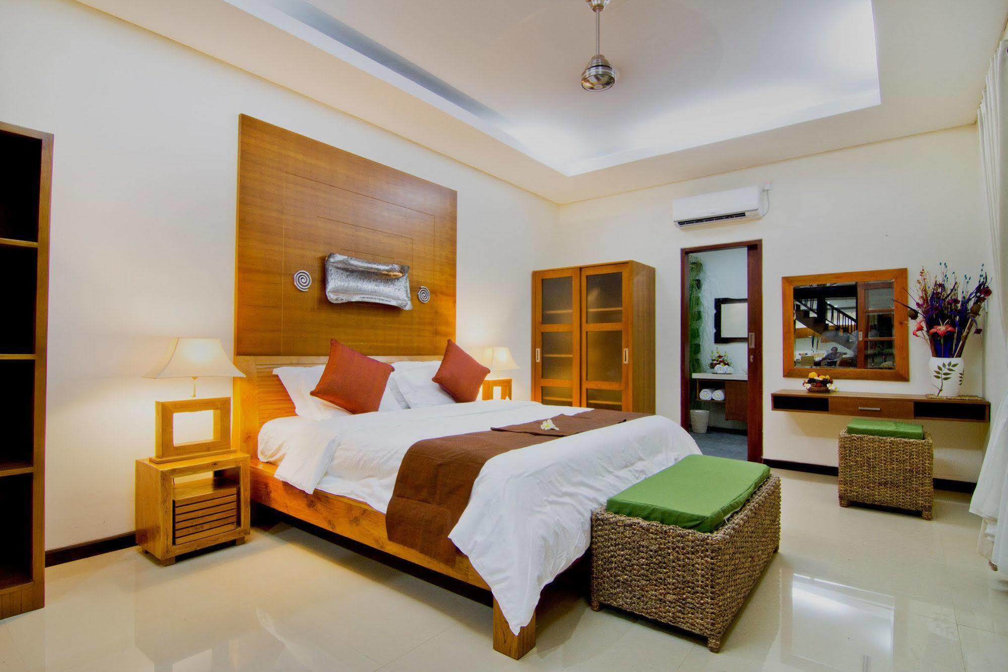 Maha Residence Guest House Jimbaran  Exterior photo